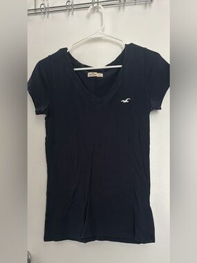 Hollister Navy V-Neck Tee with White Seagull